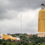 レージュンセッキャ大仏(Laykyun Setkyar Standing Buddha)